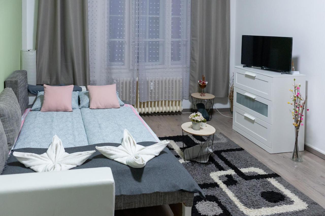 Appartement Wanderer 3 à Debrecen Extérieur photo